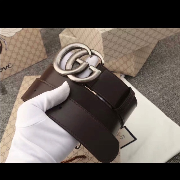 Louie V wallet and Gucci belt - Picture 5 of 5
